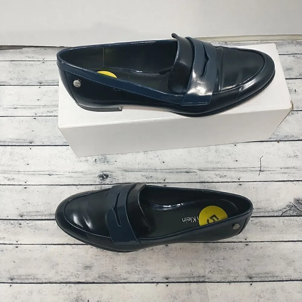 CALVIN KLEIN CELIA Woman's SZ 5  BLACK / BLUE FLAT LOAFER SHOE